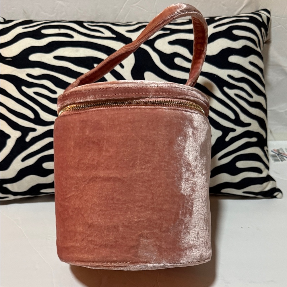 Staud Vitti Velvet Bucket Bag pale pink peach